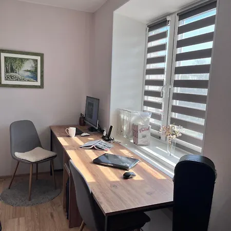 Daire Family-friendly 2-bedroom Free Parking