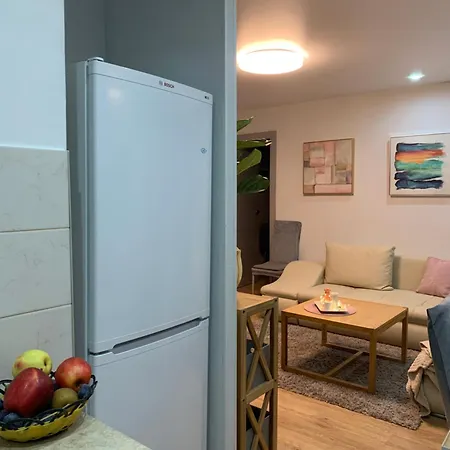 Family-friendly 2-bedroom Free Parking Apartment Narva