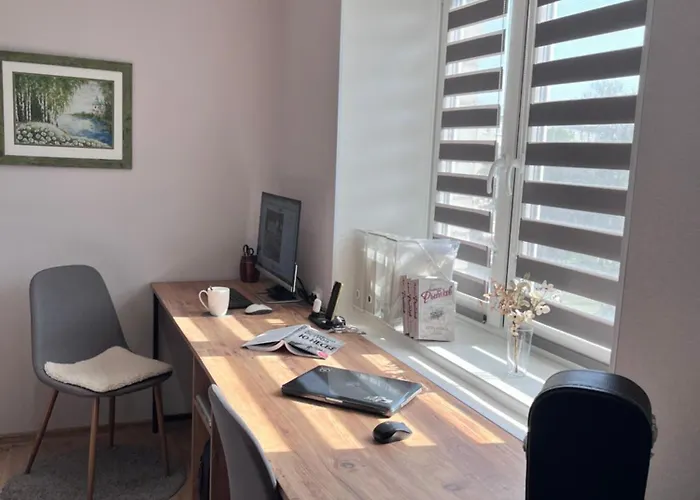 Lägenhet Family-friendly 2-bedroom Free Parking