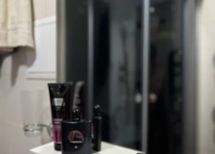 Family-friendly 2-bedroom Free Parking