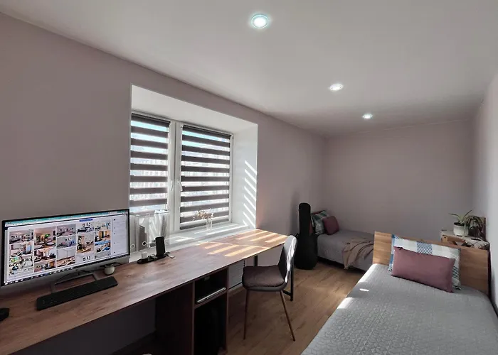 Daire Family-friendly 2-bedroom Free Parking