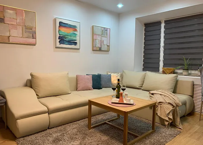 Family-friendly 2-bedroom Free Parking Daire Narva